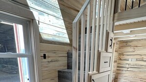 Interior - Luxury Tiny Home/Base Camp to Ouray, Telluride/3 Queen beds/Washer & Dryer/Smart TV/Hot Tub Access/Patio w/Mountain Views/ Fire Pit/11 mi to Airport (Montrose)