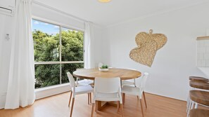 Dining - Lazy Daze at SummerHaze (Cape Woolamai)