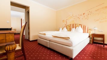 Comfort Double Room, Non Smoking | In-room safe, individually furnished, desk, blackout curtains