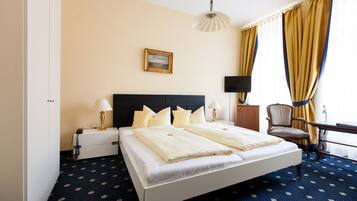 Comfort Double Room, Non Smoking | In-room safe, individually furnished, desk, blackout drapes