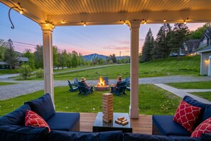 Terrace/patio - Smugglers’ Notch 4BR Retreat: Theater, Gym & Games with Morse Mountain Views (Jeffersonville)