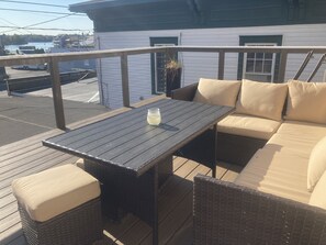 Outdoor dining - Newly renovated downtown vacation rental.......location, location, location!!!! (Alexandria Bay)