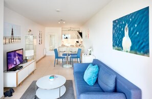 Living area - Düne 1, Ferienwohnung 11 (Cuxhaven)