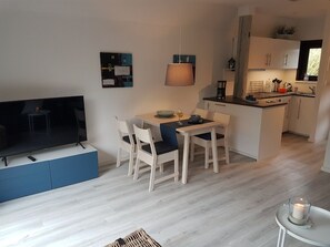 Dining - 3 Zimmer, Küchenzeile, Bad, Terrasse, Garten, Keine Haustiere Erlaubt, Nichtraucher-haus (Cuxhaven)