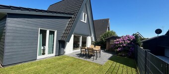 Wohnzimmer, 3 Schlafzimmer, Küchenzeile, Bad, Terrasse, Garten, Parkplatz, Nichtraucher-haus, Haustiere Verboten