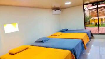 5 habitaciones, wifi gratis y ropa de cama