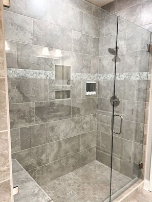 Hair dryer, towels - Luxury Medical District Home, EV Charger, Gated #3 (Augusta)