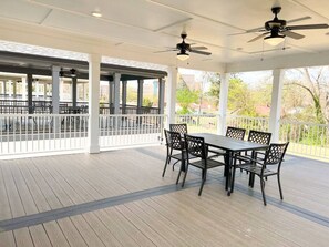 Outdoor dining - Luxury Medical District Home, EV Charger, Gated #5 (Augusta)