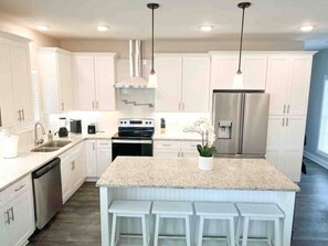 Imagen sin descripción, 3 de 56, botón