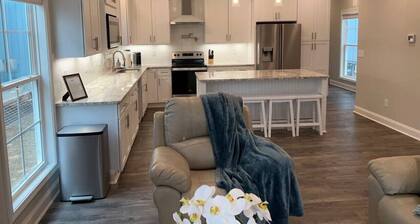 Luxury Medical District Home, EV Charger, Gated #4