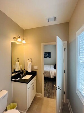 Unclassified image, 5 of 45, button - Luxury Medical District Home, EV Charger, Gated #6 (Augusta)