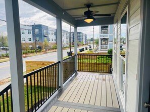 Unclassified image, 2 of 45, button - Luxury Medical District Home, EV Charger, Gated #6 (Augusta)