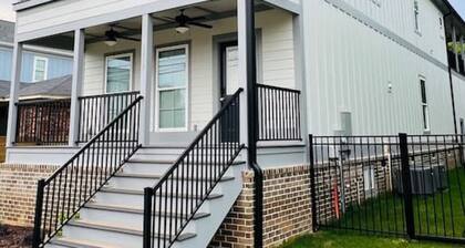 Luxury Medical District Home, EV Charger, Gated #6