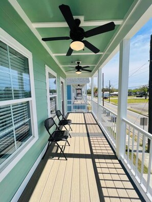 Unclassified image, 3 of 44, button