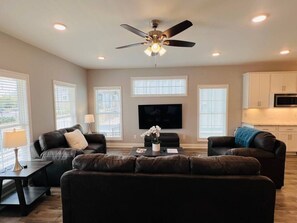 Unclassified image, 5 of 44, button