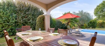 House for 6 - Pool and relaxation