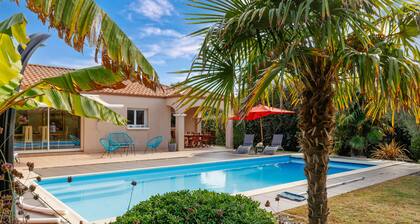 House for 6 - Pool and relaxation