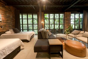 Premium Loft | In-room safe, individually decorated, iron/ironing board, free WiFi - Edificio Meridiano (Medellín)