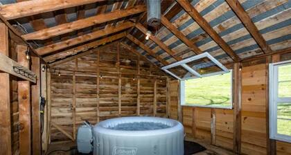 Farm Cottage Hot Tub, Sauna, Views & Vineyards