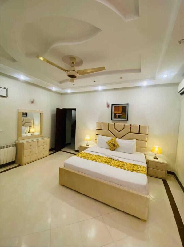 1 bedroom, iron/ironing board, free WiFi