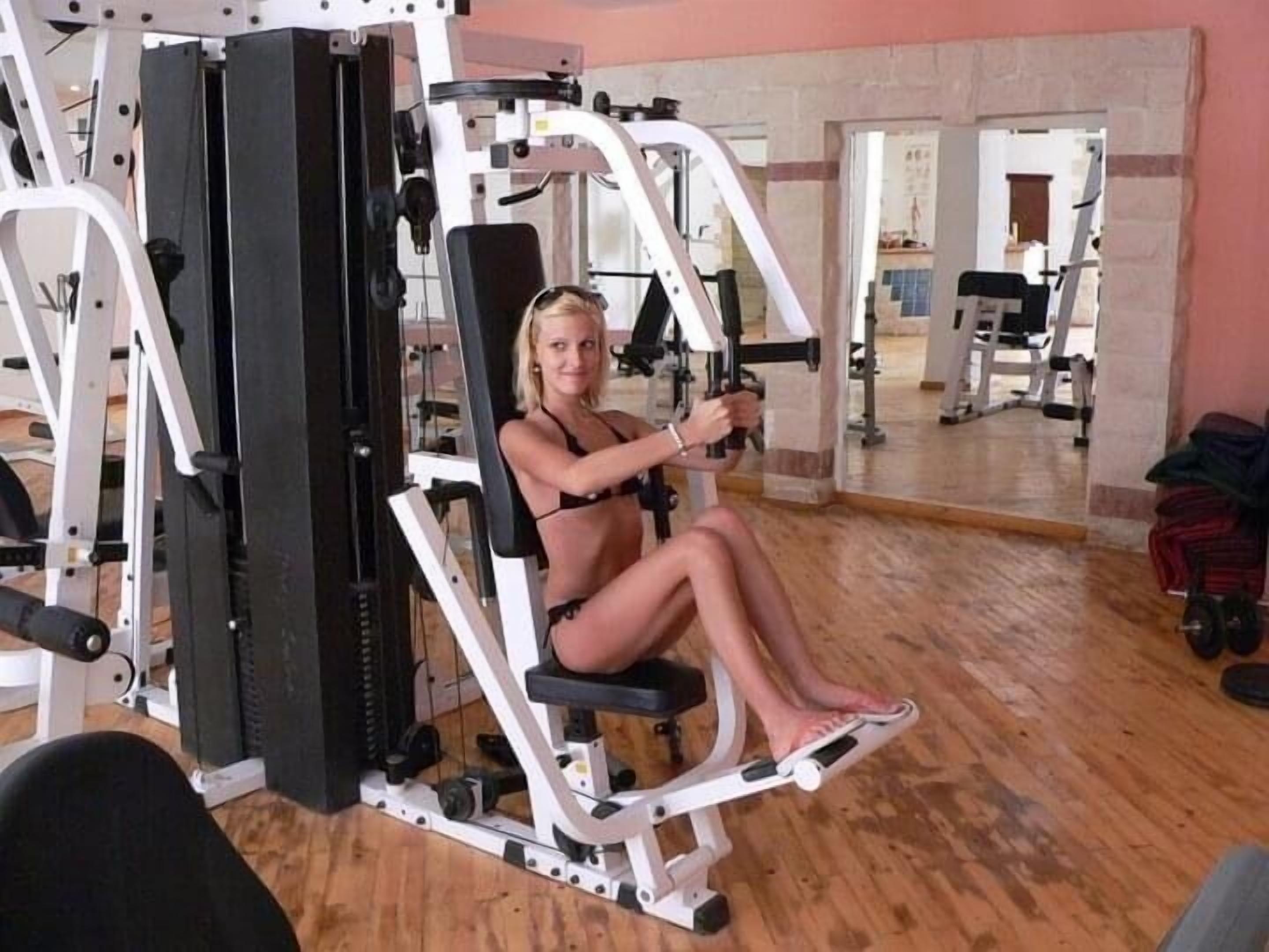 Deep-tissue massages, Thai massages, sports massages, 1 treatment room