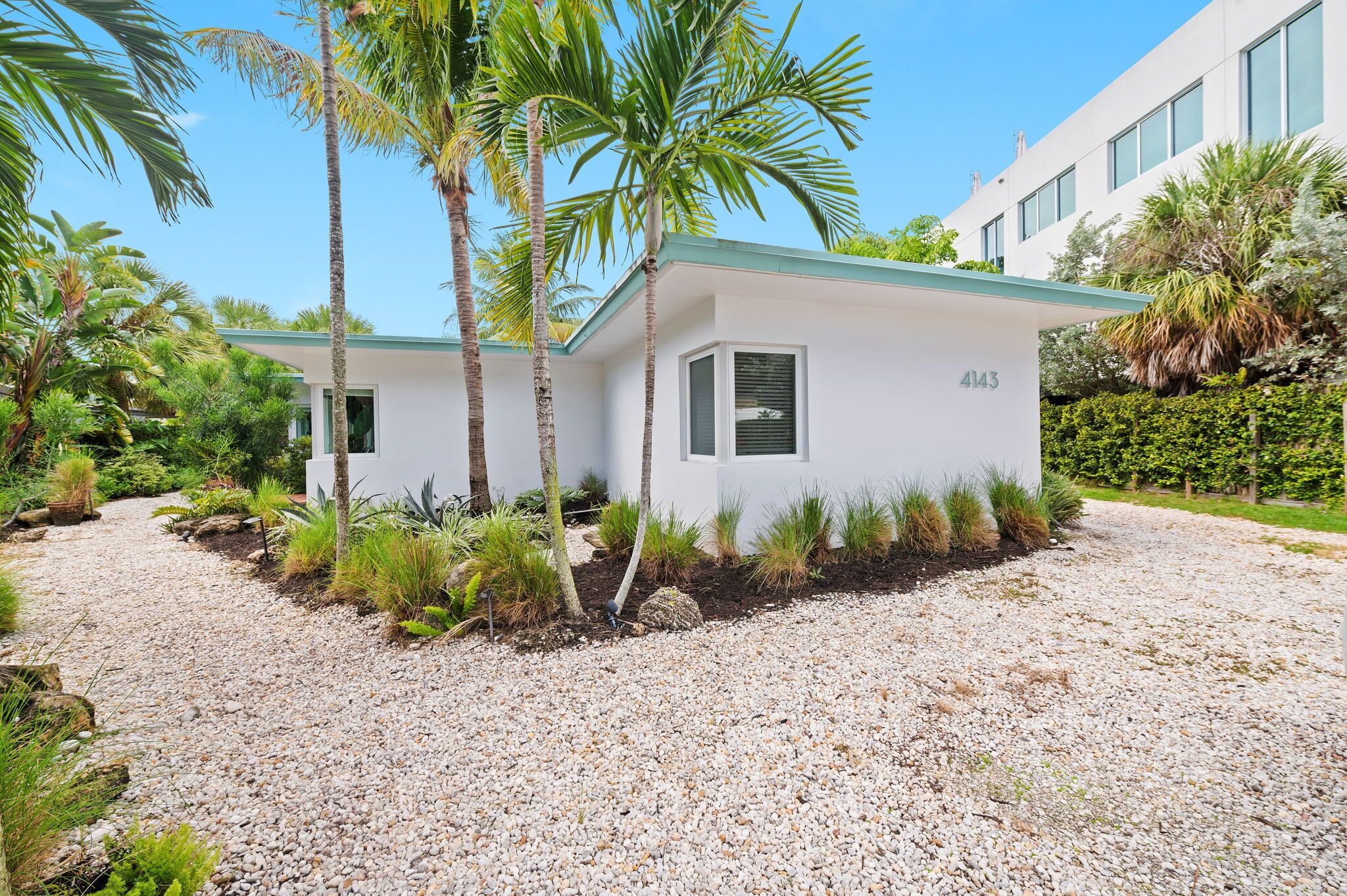 Beach House 2 Minutes From The Beach