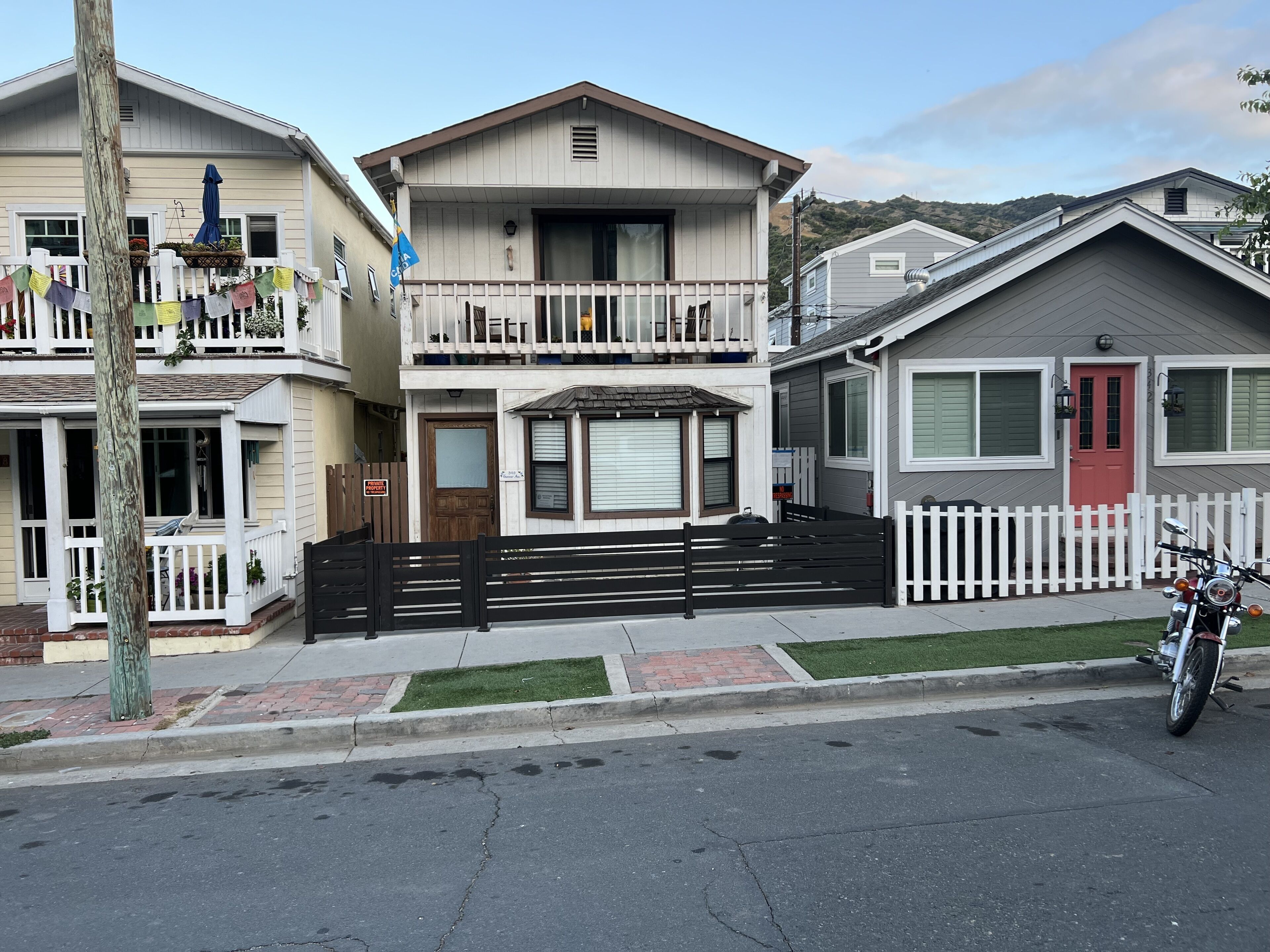 Catalina Is. Home close to Beach