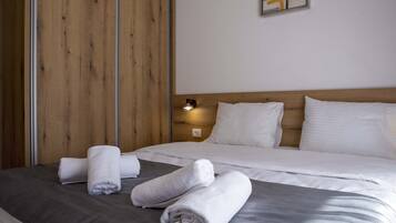 1 bedroom, iron/ironing board, free WiFi, bed sheets