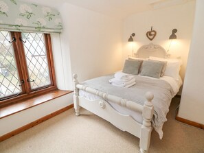 3 habitaciones, decoración personalizada y muebles diferentes