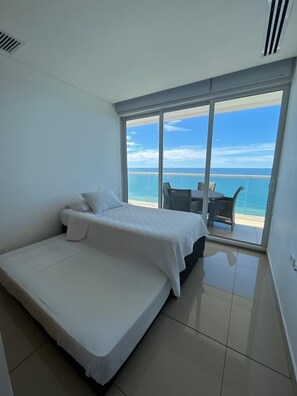 In-room safe, free WiFi - Condominio H2 (Cartagena)