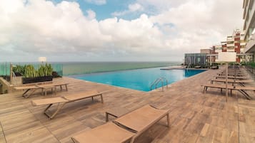 Apartment | Pool | Outdoor pool