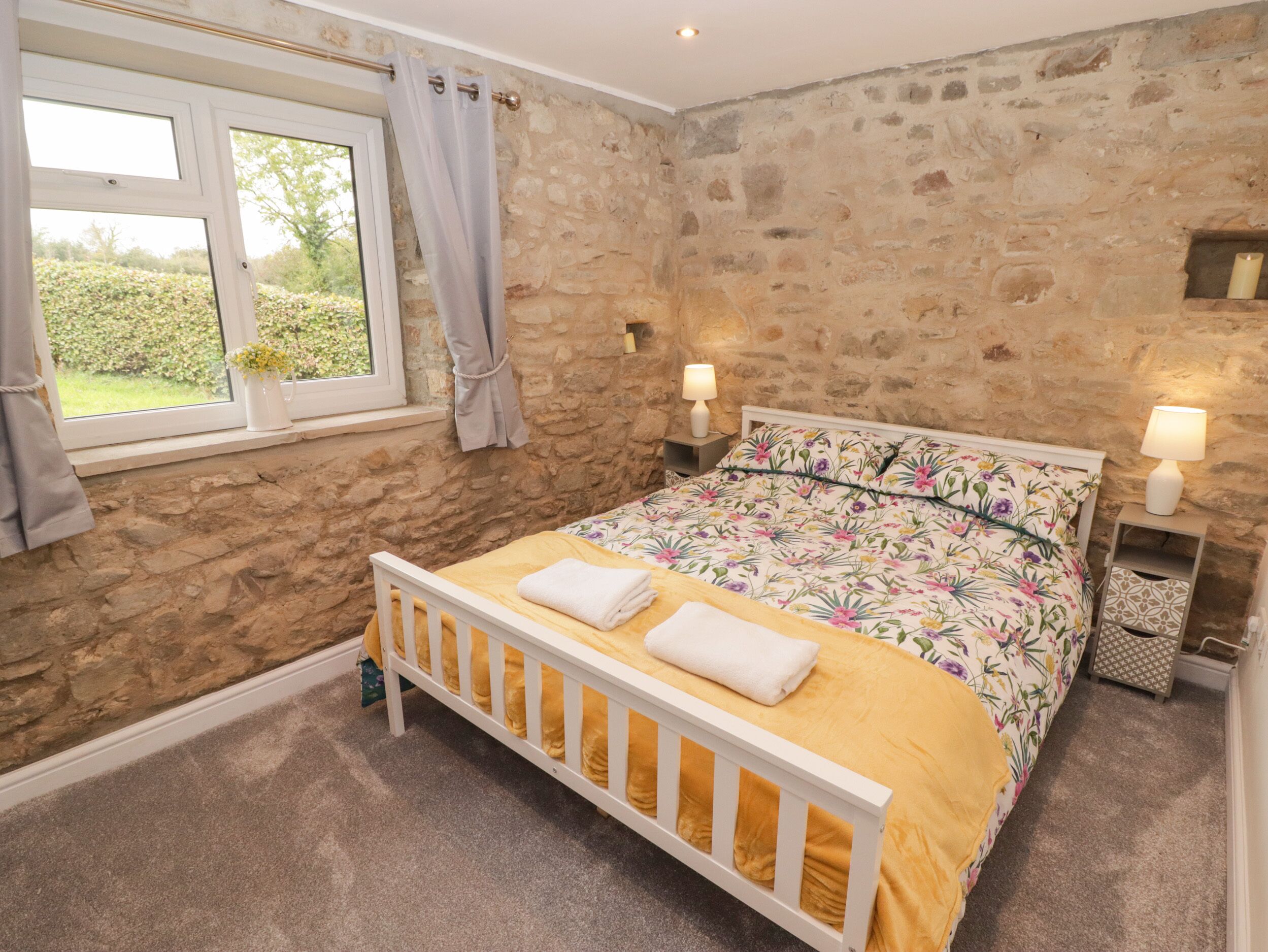 1 bedroom, individually decorated, individually furnished, free WiFi