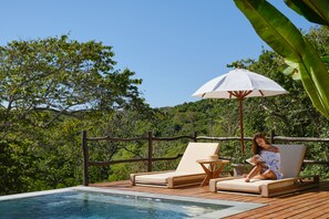 One-bedroom Ocean View Family Private Pool Villa | Terrace/patio