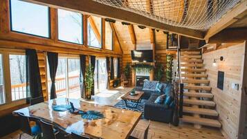 TV, fireplace, offices