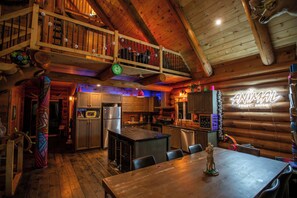 Dining - Private Heated Pool | Spa | Party | The Animal (Saint-Philémon)