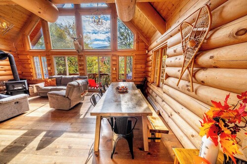 Round Wooden Chalet | L'Antaya