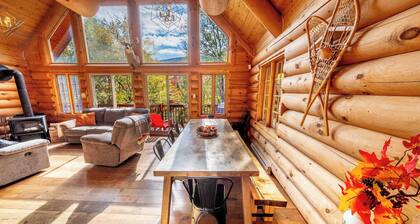 Round Wooden Chalet | L'Antaya