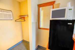 Habitación, varias camas | Servicio de la habitación