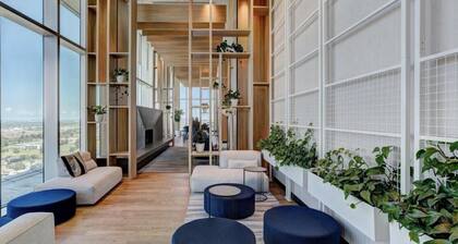 BRANDNEW LUXURY CONDO DIX30