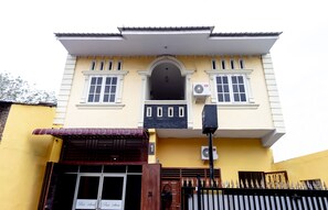 Front of property - OYO Life 2786 Puri Felicia 1 (Medan)