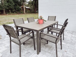 Outdoor dining