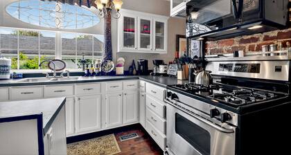 Historic Victorian Home Downtown