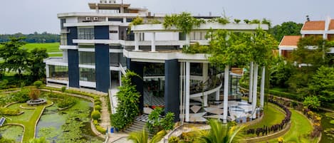 Fachada de la propiedad