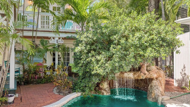 Unclassified image, 1 of 59, button - Tennessee Williams by Avantstay Funky Design + Pool (Key West)