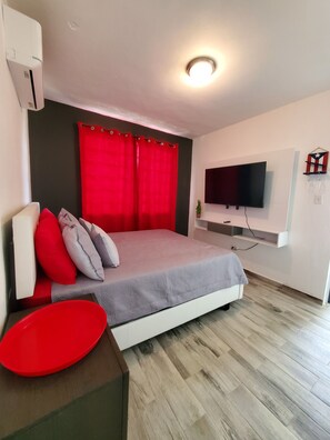 4 soverom, strykejern/-brett, wi-fi (inkludert) og sengetøy