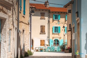 Outdoor dining - Apartment Ivana - Sea View, Pet Friendly (Fažana)