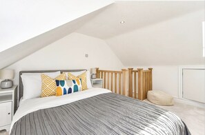 3 Schlafzimmer, Bügeleisen/Bügelbrett, Bettwäsche