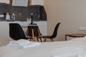 1 chambre, fer et planche à repasser, Wi-Fi, draps fournis
