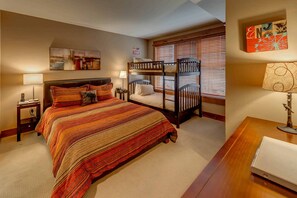 2 quartos, ferros/tábuas de passar roupa, berço de viagem, Wi-Fi