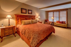 2 bedrooms, iron/ironing board, travel cot, WiFi - Catamount Lodge 206 Two Bedroom (Truckee)